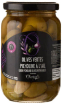 es olives vertes Picholine alliées à la noblesse de l’ail, relevées avec finesse et préparées selon un savoir-faire méditerranéen ancestral.
Cueillies à parfaite maturité, elles dévoilent une chair croquante et un goût affirmé. Leur caractère généreux réveille les apéritifs et inspire vos plats d’une intensité sincère.
Un équilibre subtil entre la fraîcheur de l’olive marocaine, la rondeur de l’huile végétale et la chaleur de l’ail.